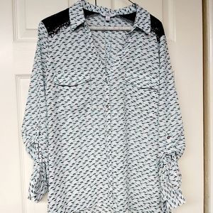 2/$18 🖤Candie's Printed Button Down Blouse🖤